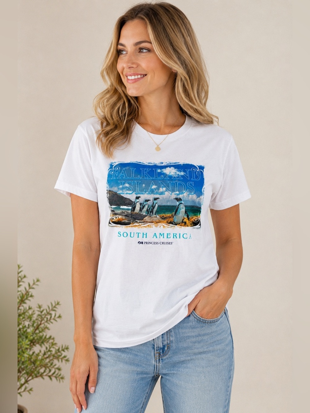 Falkland Islands T-Shirt Ladies Size XL 100% Cotton Vacay Travel Casual Gildan